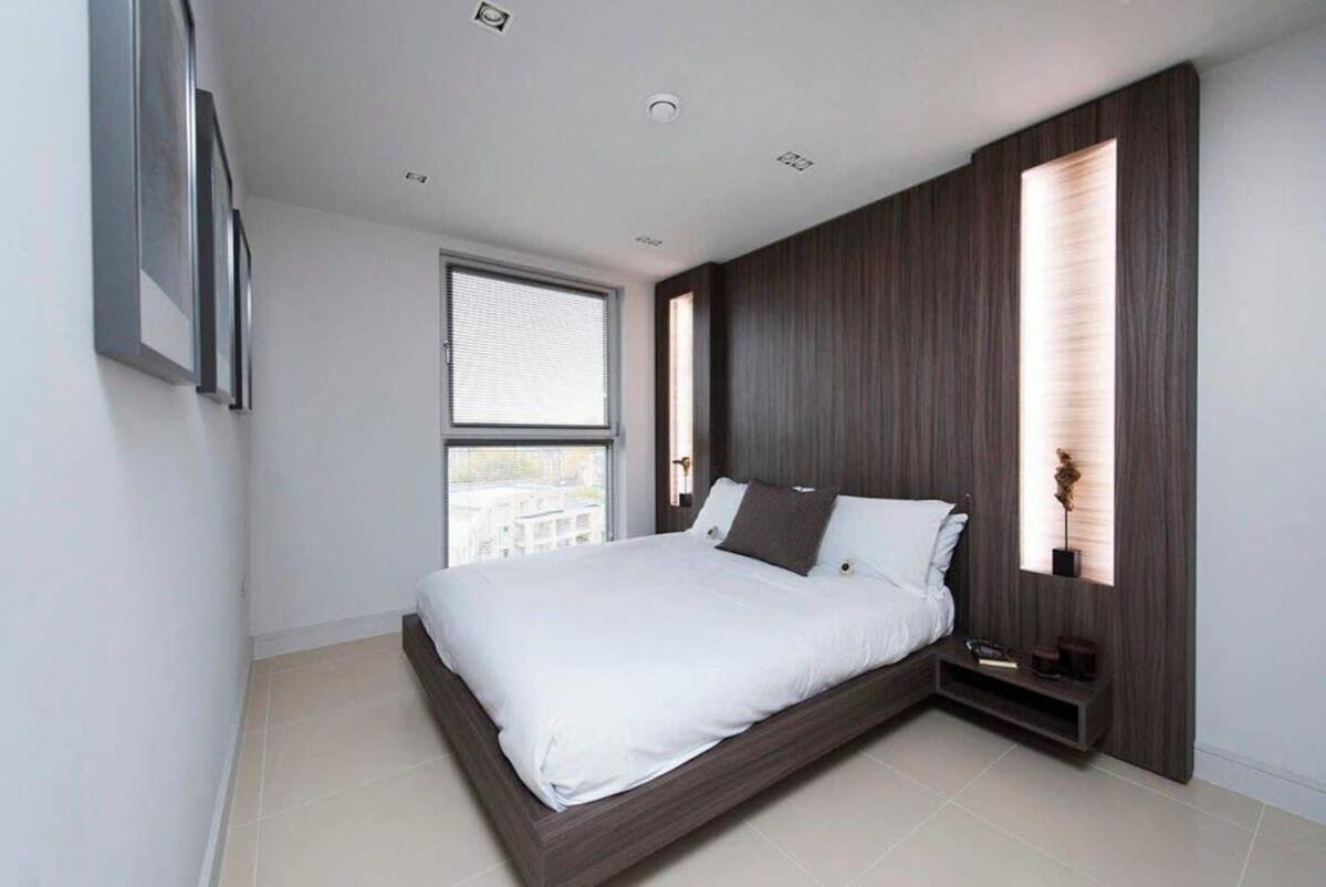 Penthouse Apartment In The Heart Of Лондон Екстериор снимка