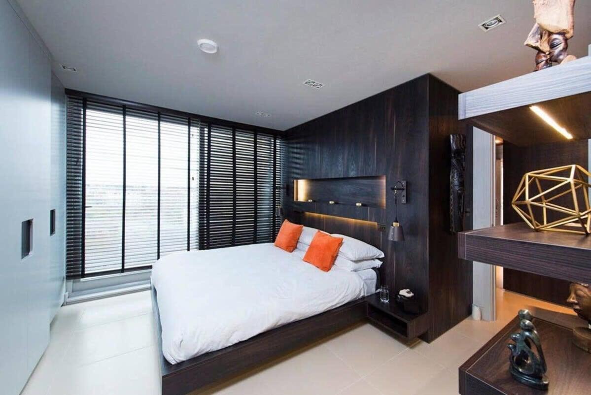 Penthouse Apartment In The Heart Of Лондон Екстериор снимка