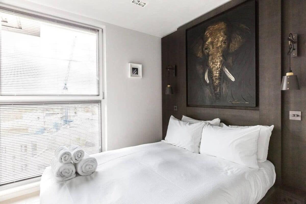 Penthouse Apartment In The Heart Of Лондон Екстериор снимка